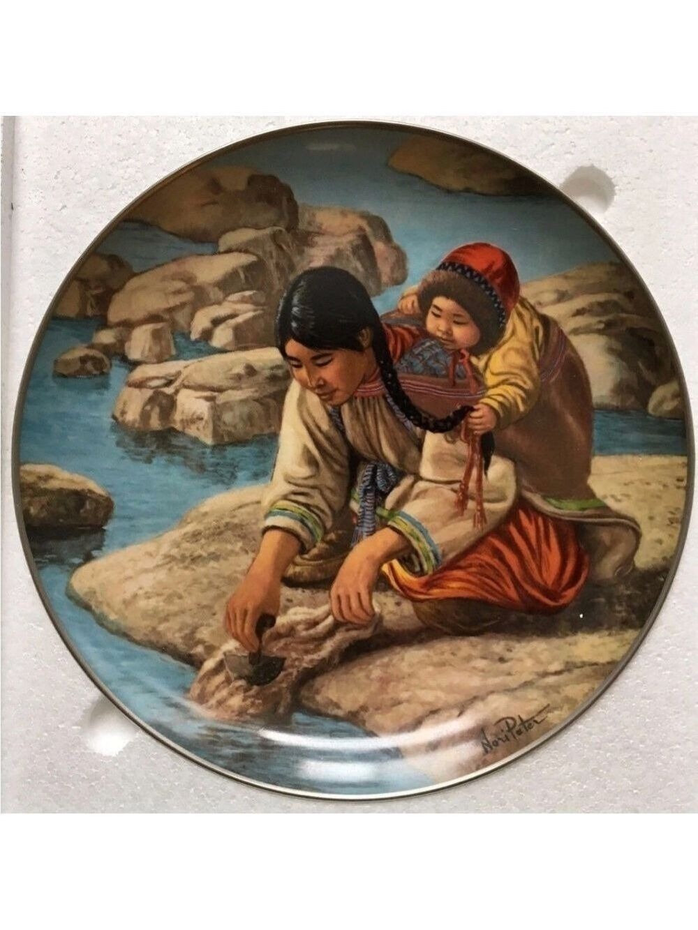 Kaiser Porcelain Plate Nori Peter "Anana with little Nutak" Limited edition